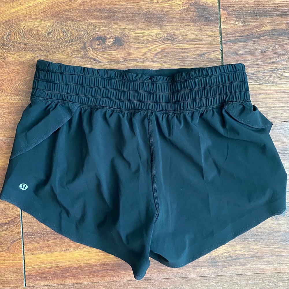 Lululemon Hotty Hot shorts